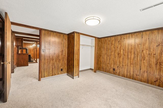 1625 Flag Avenue N, Golden Valley, MN 55427