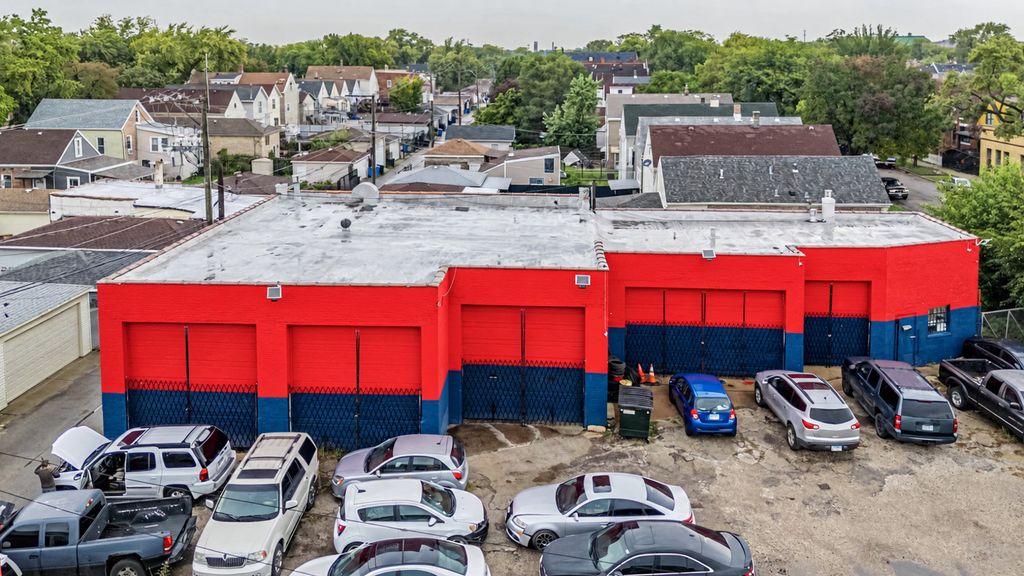 3050 S Christiana Avenue, Chicago, IL 60623