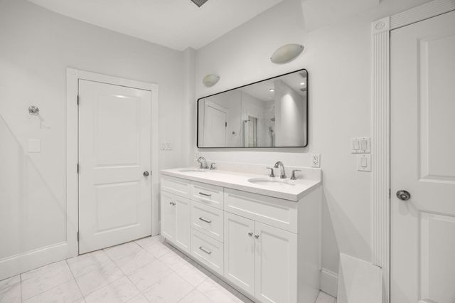 28 Isabella St 28, Boston, MA 02116
