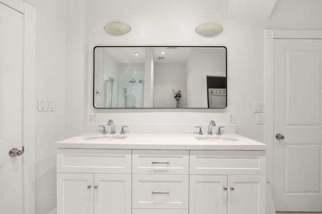 28 Isabella St 28, Boston, MA 02116