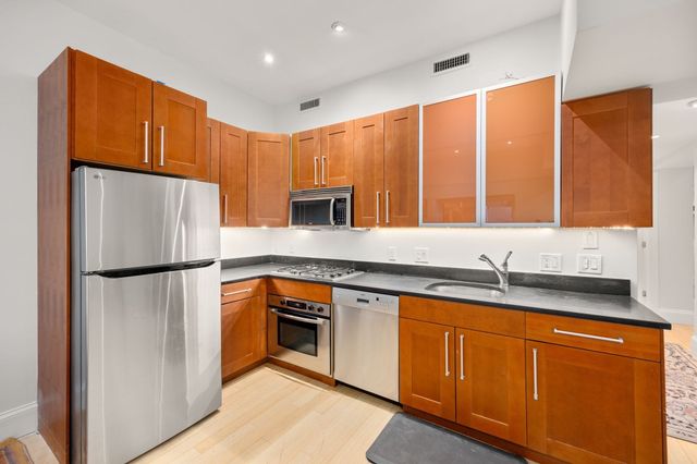 28 Isabella St 28, Boston, MA 02116