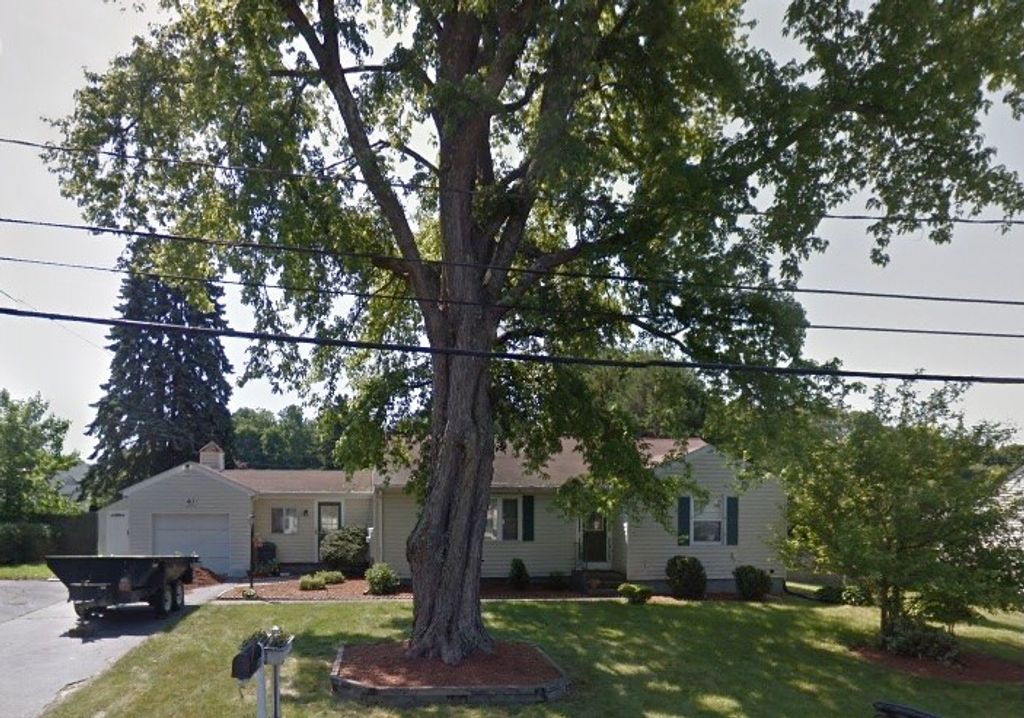 40 Heroux Boulevard, Cumberland, RI 02864