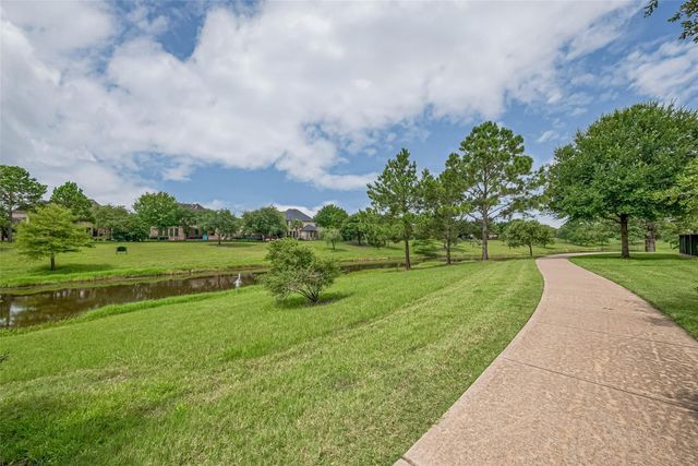 19339 Oxford Haven Drive, Cypress, TX 77433