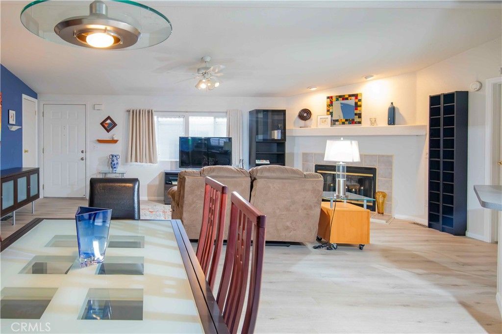 Image 18 of property listing at 11401 Topanga Canyon 77, Chatsworth, CA 91311