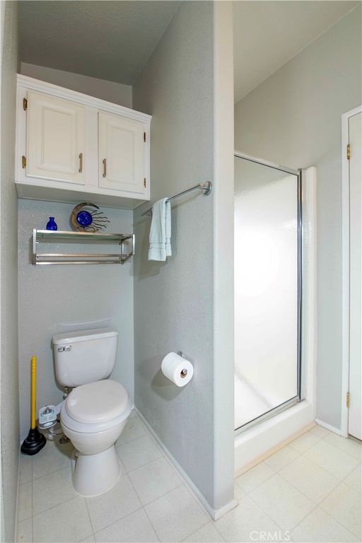 Image 32 of property listing at 11401 Topanga Canyon 77, Chatsworth, CA 91311