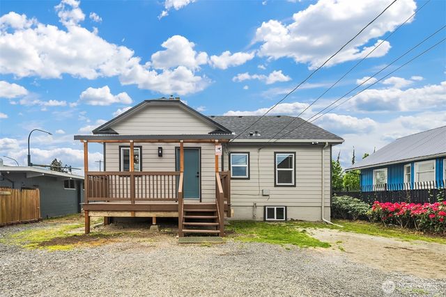 1325 Broadway, Everett, WA 98201