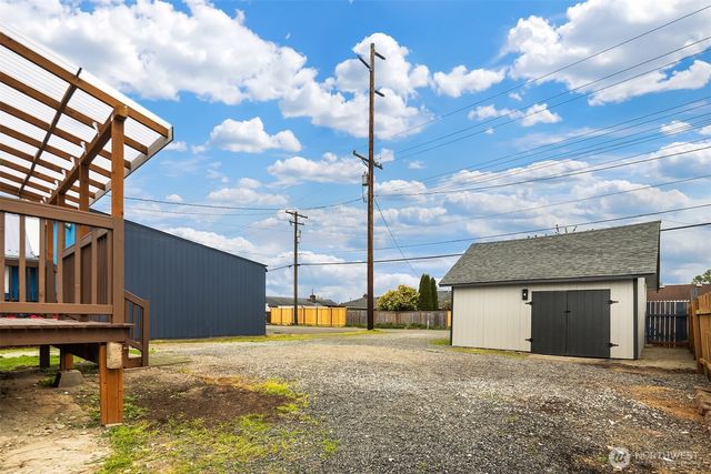 1325 Broadway, Everett, WA 98201