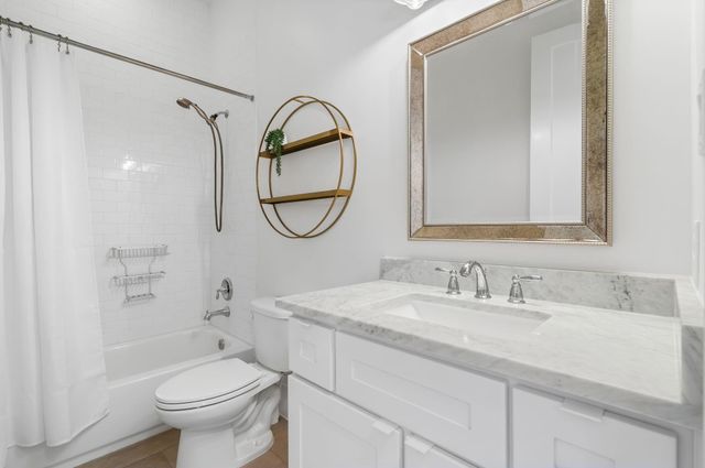 10 Riata Drive, Magnolia, TX 77354