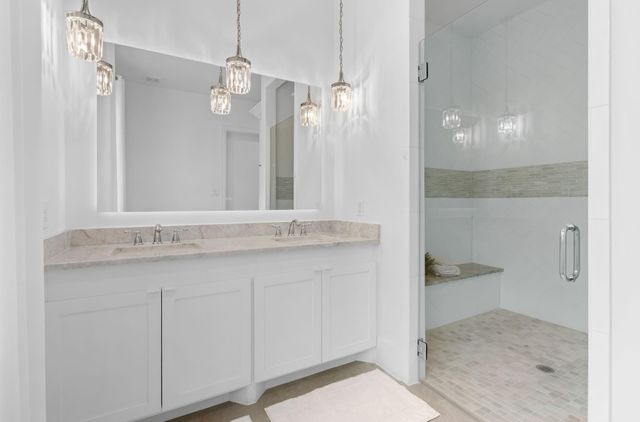 10 Riata Drive, Magnolia, TX 77354