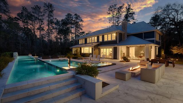 10 Riata Drive, Magnolia, TX 77354