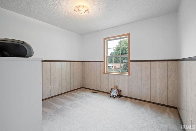 2505 ELAINE Court, Kokomo, IN 46902