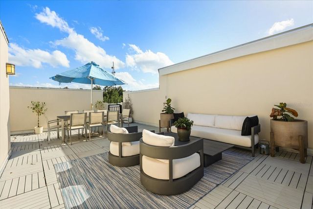 623 E JACKSON STREET, Orlando, FL 32801