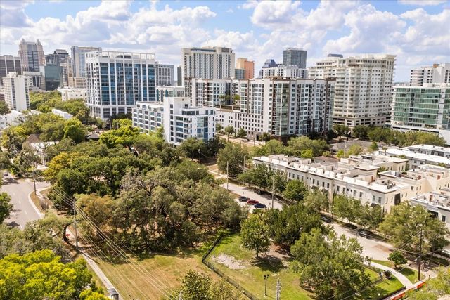 623 E JACKSON STREET, Orlando, FL 32801