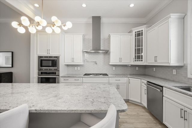 623 E JACKSON STREET, Orlando, FL 32801