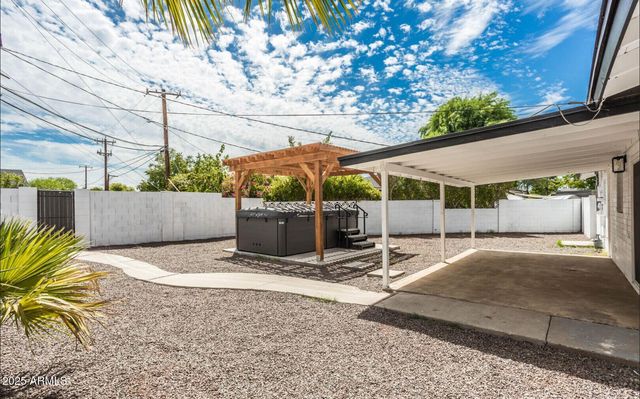 4721 N 24TH Street, Phoenix, AZ 85016