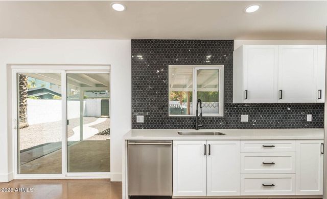 4721 N 24TH Street, Phoenix, AZ 85016