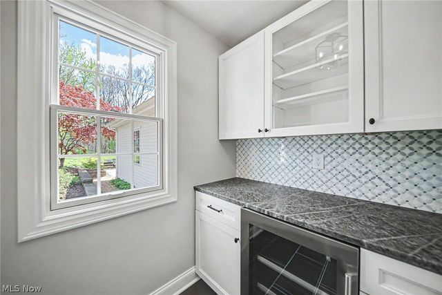 35 Greentree Road, Moreland Hills, OH 44022