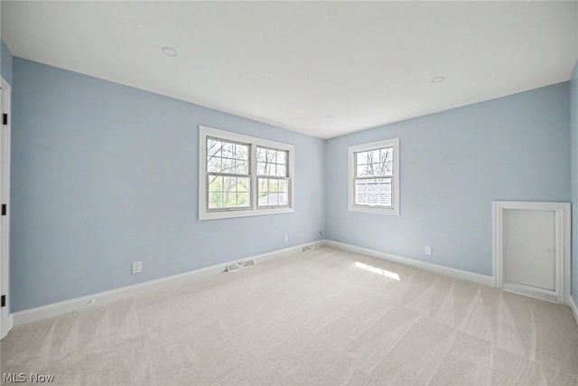 35 Greentree Road, Moreland Hills, OH 44022