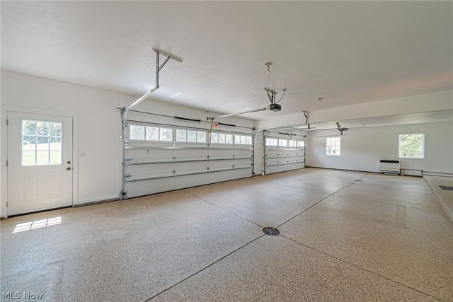 35 Greentree Road, Moreland Hills, OH 44022