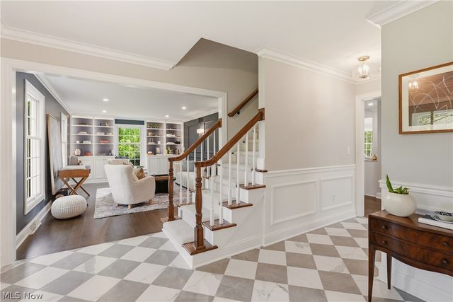 35 Greentree Road, Moreland Hills, OH 44022