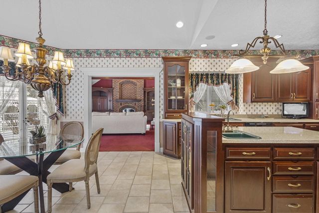 324 E HADDONSTONE DRIVE, Appleton, WI 54913