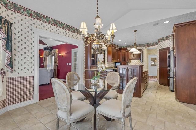 324 E HADDONSTONE DRIVE, Appleton, WI 54913