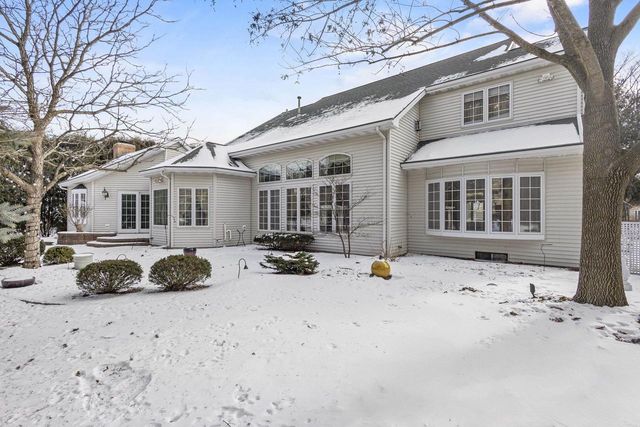 324 E HADDONSTONE DRIVE, Appleton, WI 54913