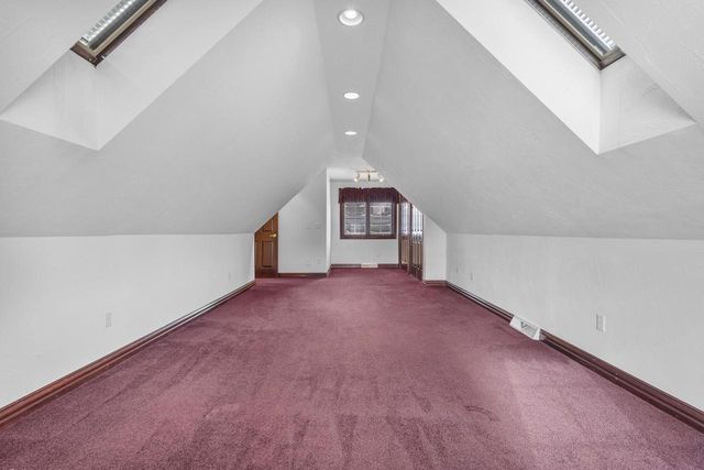 324 E HADDONSTONE DRIVE, Appleton, WI 54913