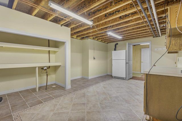 324 E HADDONSTONE DRIVE, Appleton, WI 54913