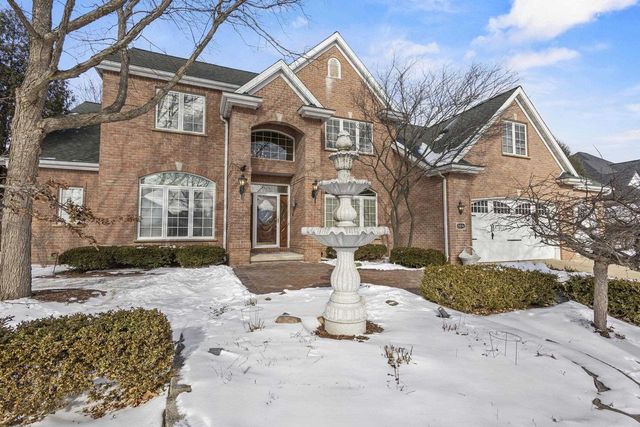 324 E HADDONSTONE DRIVE, Appleton, WI 54913