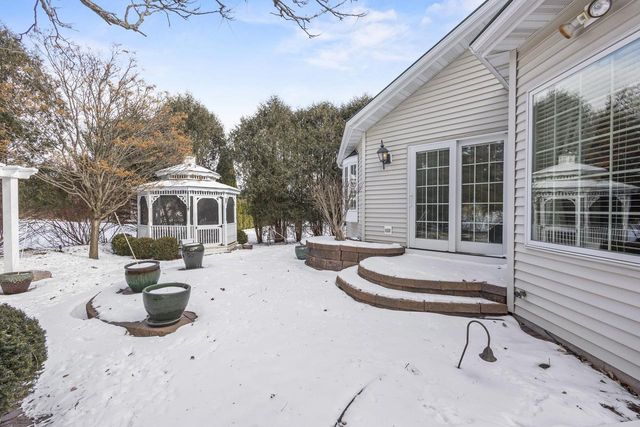 324 E HADDONSTONE DRIVE, Appleton, WI 54913