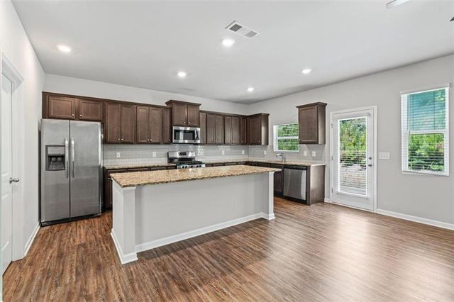 61 Pointe Place, Dawsonville, GA 30534