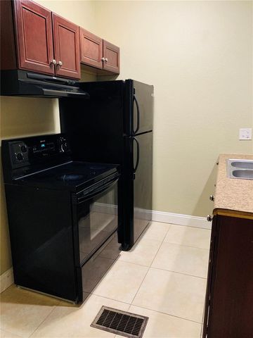 432 8TH AVENUE N 2, St Petersburg, FL 33701