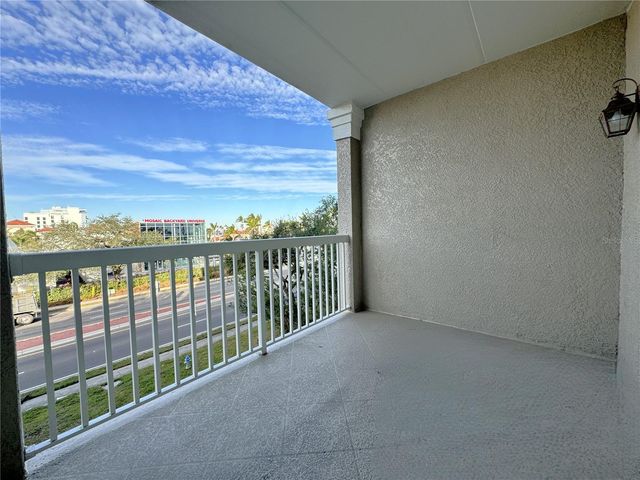 808 3RD AVENUE W 301, Bradenton, FL 34205