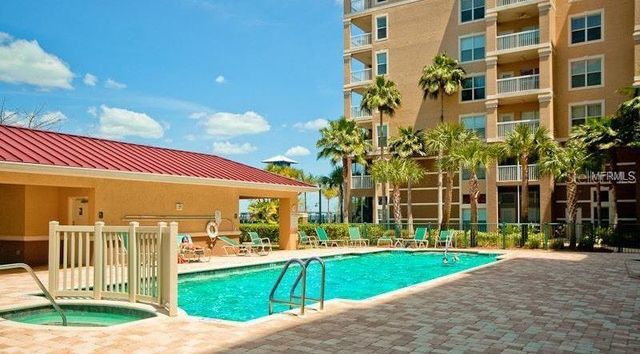 808 3RD AVENUE W 301, Bradenton, FL 34205