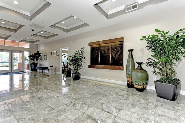 808 3RD AVENUE W 301, Bradenton, FL 34205