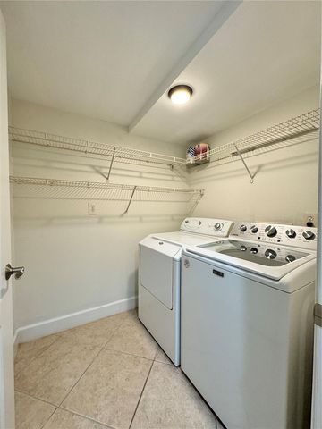 808 3RD AVENUE W 301, Bradenton, FL 34205