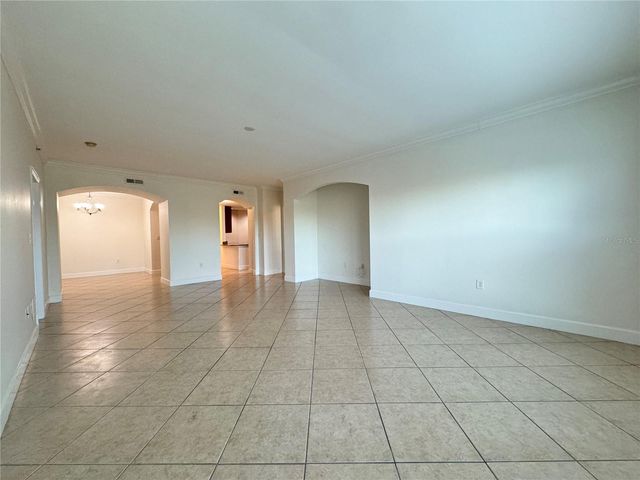 808 3RD AVENUE W 301, Bradenton, FL 34205