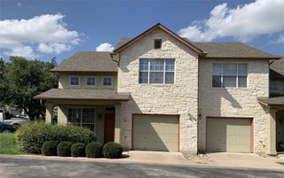 2410 Great Oaks DR 1002, Round Rock, TX 78681