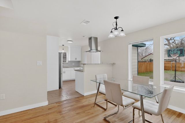 1518 Oak Street, Grand Prairie, TX 75050