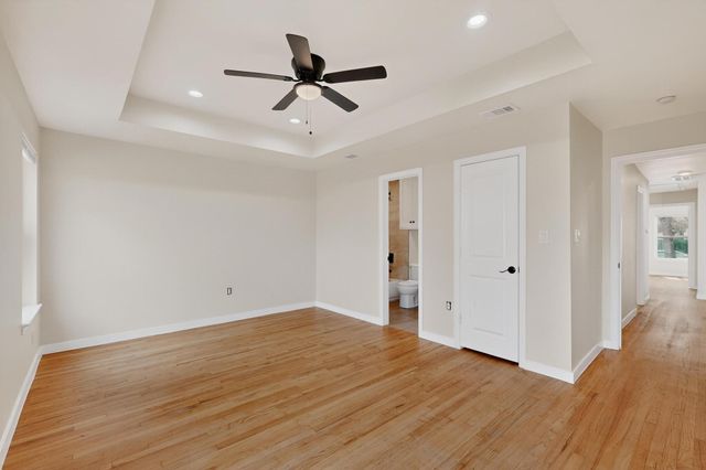 1518 Oak Street, Grand Prairie, TX 75050