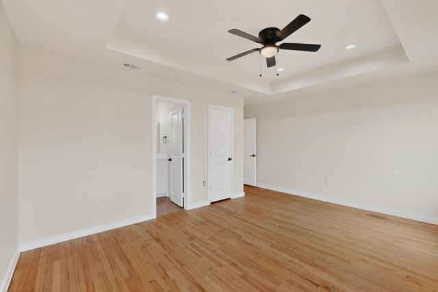 1518 Oak Street, Grand Prairie, TX 75050