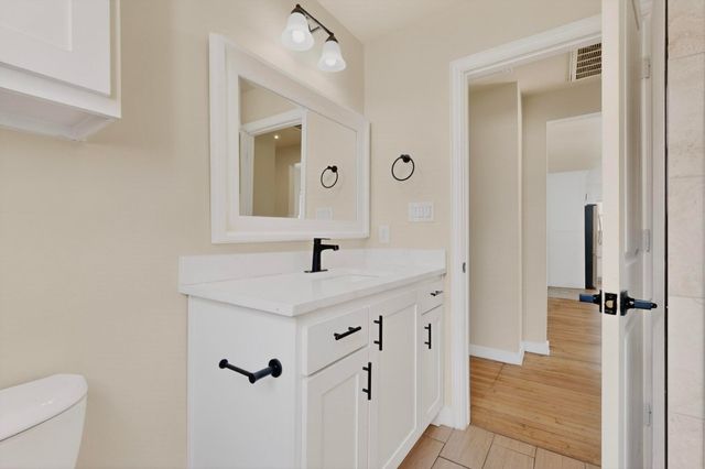 1518 Oak Street, Grand Prairie, TX 75050