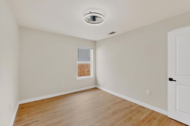 1518 Oak Street, Grand Prairie, TX 75050