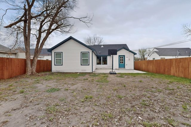 1518 Oak Street, Grand Prairie, TX 75050