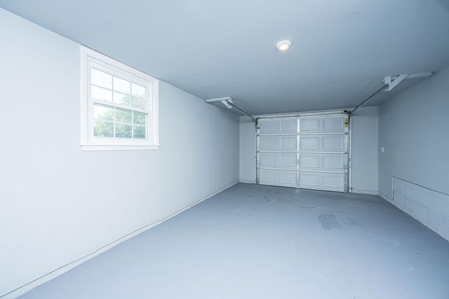 104 Forest Lane, Summerville, SC 29486