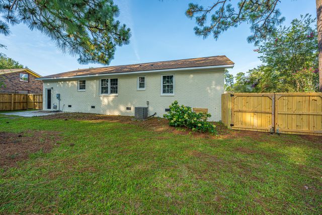 104 Forest Lane, Summerville, SC 29486