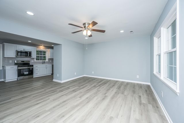 104 Forest Lane, Summerville, SC 29486