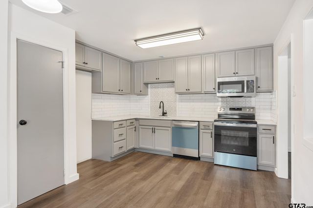 1538 N Hill, Tyler, TX 75702