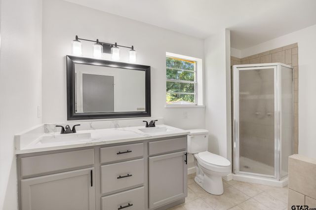 1538 N Hill, Tyler, TX 75702